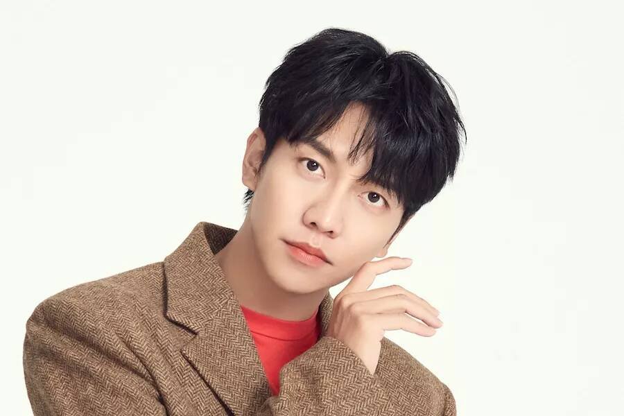 Lee Seung-gi Wiki/Bio Net Worth, Height, Age, Wife, Family, Biography & More